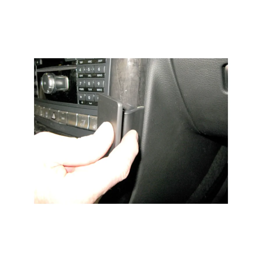 Bild 3 : 854617 : Brodit ProClip für Mercedes SLC-Klasse (R172), ab Bj. 2017 bis 2023