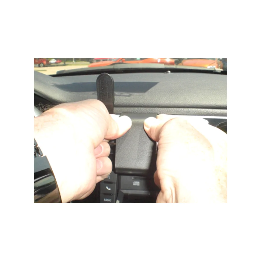 Bild 3 : 854645 : Brodit ProClip für Chrysler 200 ab Bj. 2011 bis 2014