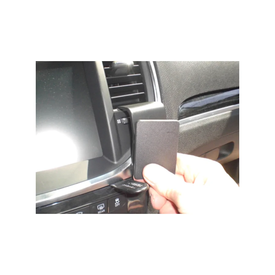 Bild 2 : 854648 : Brodit ProClip für Chrysler 300C / 300S (USA) ab Bj. 2011 bis 2014