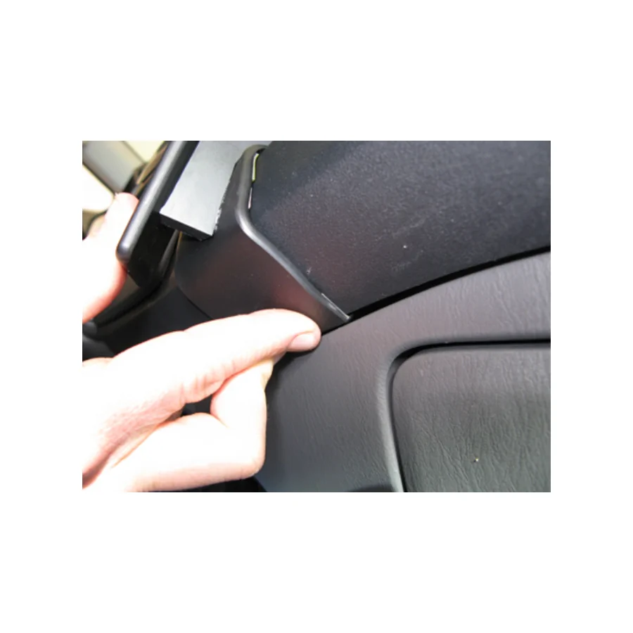 Bild 2 : 854746 : Brodit ProClip für Toyota HiLux, ab Bj. 2012 bis 2016