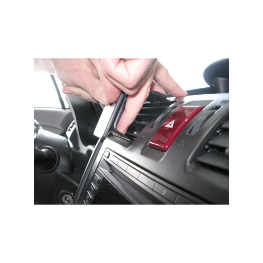 Bild 2 : 854747 : Brodit ProClip für Subaru Forester, ab Bj. 2013 bis 2017