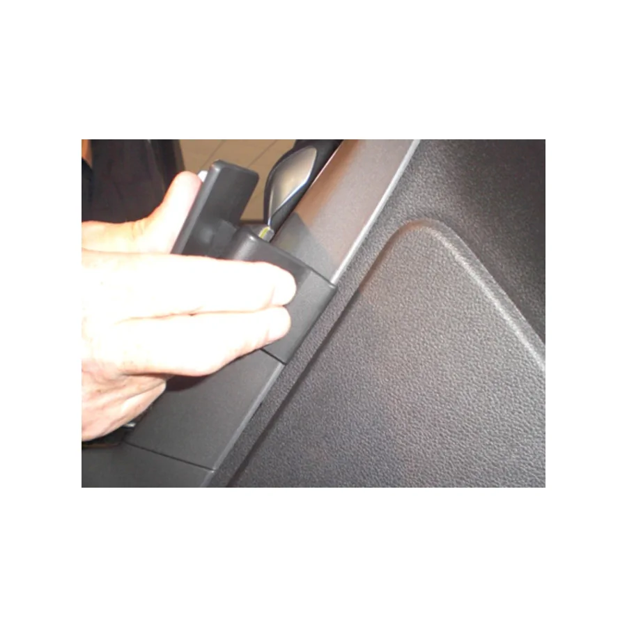Bild 2 : 854796 : Brodit ProClip für Ford C-Max (USA), ab Bj. 2013 bis 2018