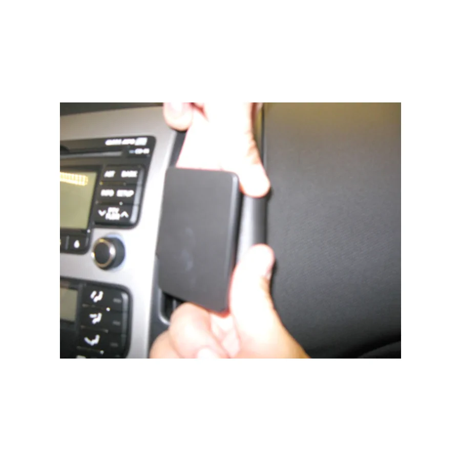 Bild 3 : 854810 : Brodit ProClip für Hyundai i30, ab Bj. 2008 bis 2012