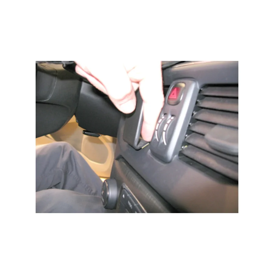 Bild 3 : 854861 : Brodit ProClip für Volvo V40, ab Bj. 2013 bis 2020