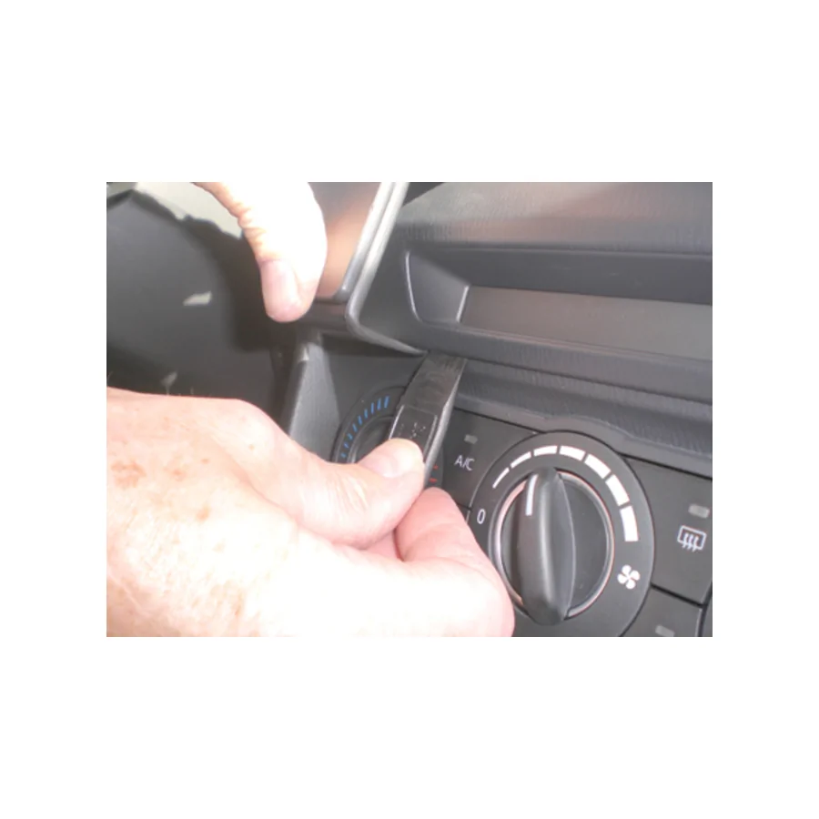 Bild 2 : 854966 : Brodit ProClip für Mazda 3 ab Bj. 10/2013 bis 03/2019
