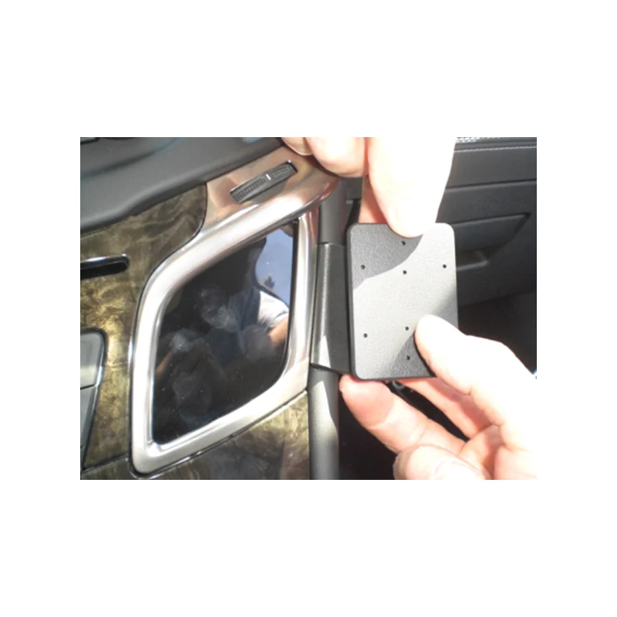 Bild 3 : 855023 : Brodit ProClip für Buick LaCrosse, ab Bj. 2014 bis 2016
