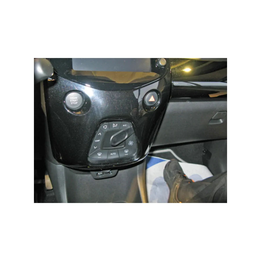Bild 1 : 855051 : Brodit ProClip für Citroen C1, ab Bj. 05/2014 bis 2021, NUR für Modelle mit ACC (Geschwindigkeitsregelanlage)