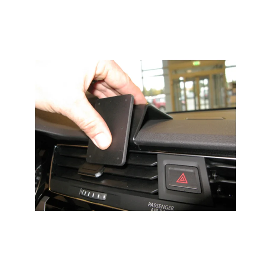 Bild 3 : 855162 : Brodit ProClip f�r VW Touran, ab Bj. 09/2015 bis 2026
