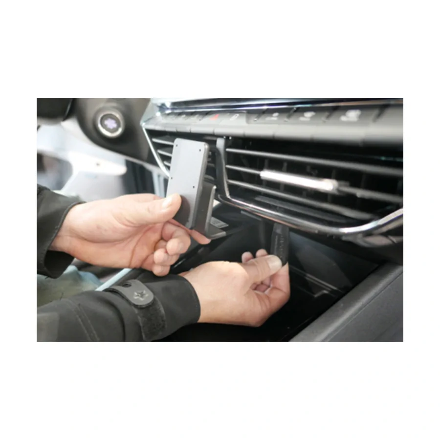 Bild 1 : 855619 : Brodit ProClip für Skoda Octavia IV ab Bj. 2020 (NUR bei Automatikgetriebe!)