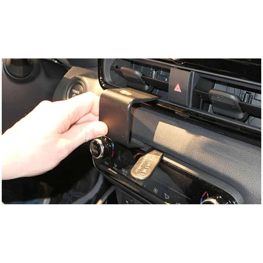 Bild 2 : 856033 : Brodit ProClip für Toyota Yaris, ab Bj. 2024 (Für Modelle mit 10,5 Zoll Display)
