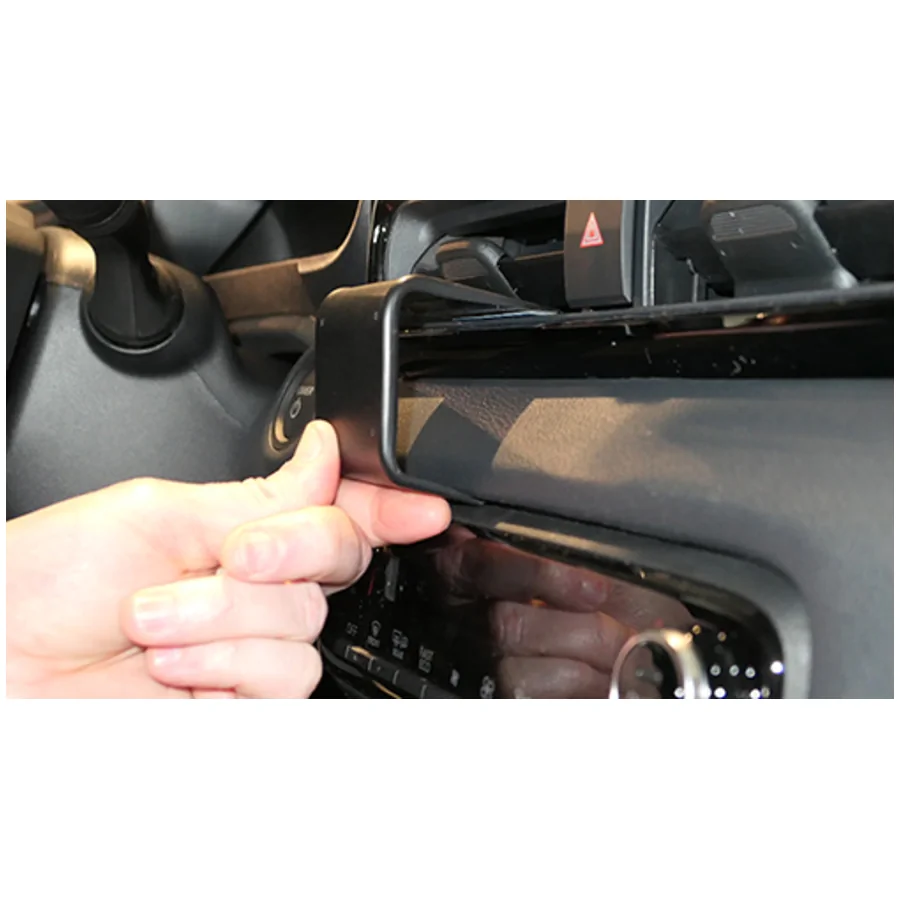 Bild 3 : 856033 : Brodit ProClip für Toyota Yaris, ab Bj. 2024 (Für Modelle mit 10,5 Zoll Display)